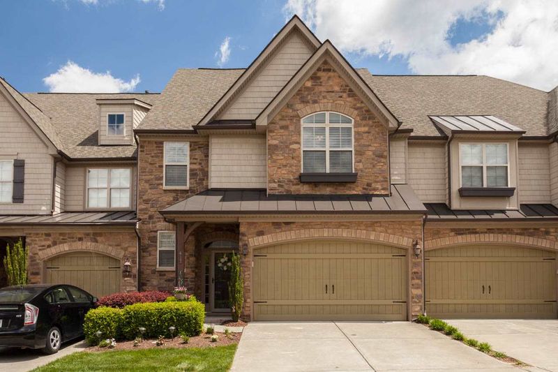 417 Travertine Ct, Cary, NC 27519