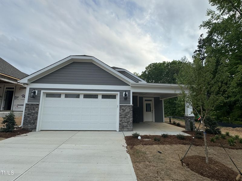 417 Village Walk Dr, Clayton, NC 27520