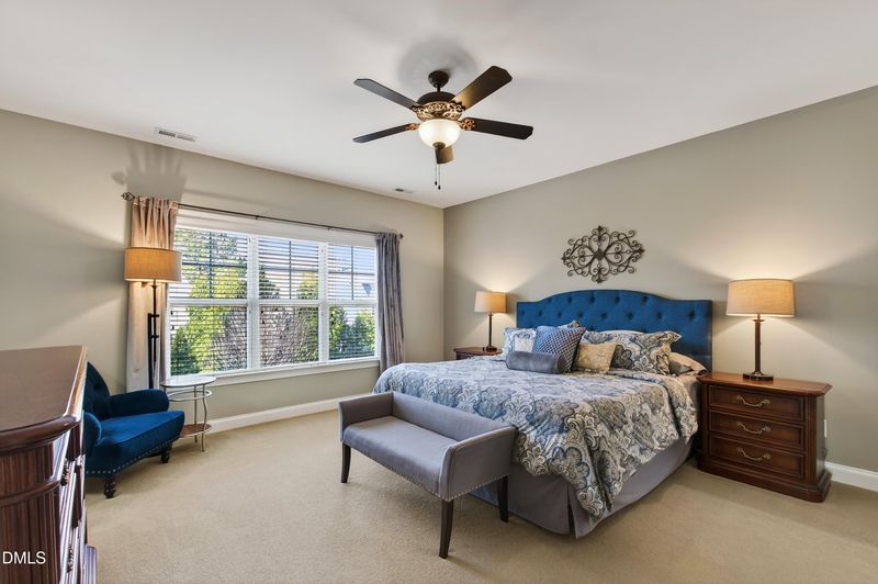 417 Wanderview Ln, Holly Springs, NC 27540