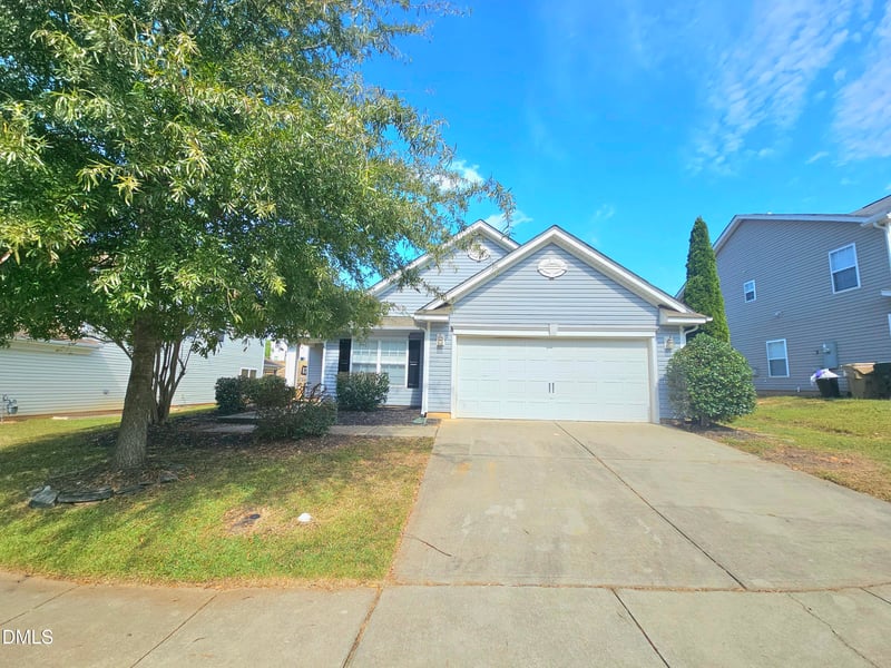 418 Averasboro Dr, Clayton, NC 27520