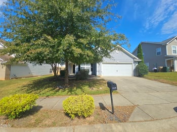 418 Averasboro Dr, Clayton, NC 27520