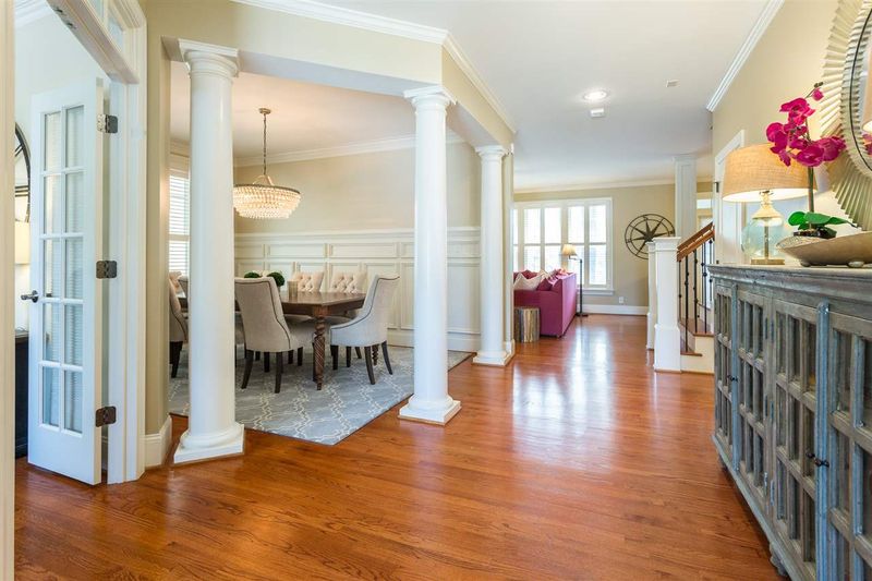 418 Chandler Grant Dr, Cary, NC 27519