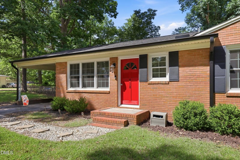 418 Frazier Dr, Sanford, NC 27332