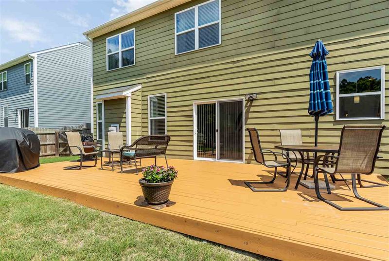 418 Glenview Ln, Durham, NC 27703