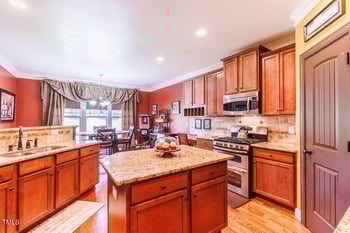 418 Granite Creek Dr, Rolesville, NC 27571