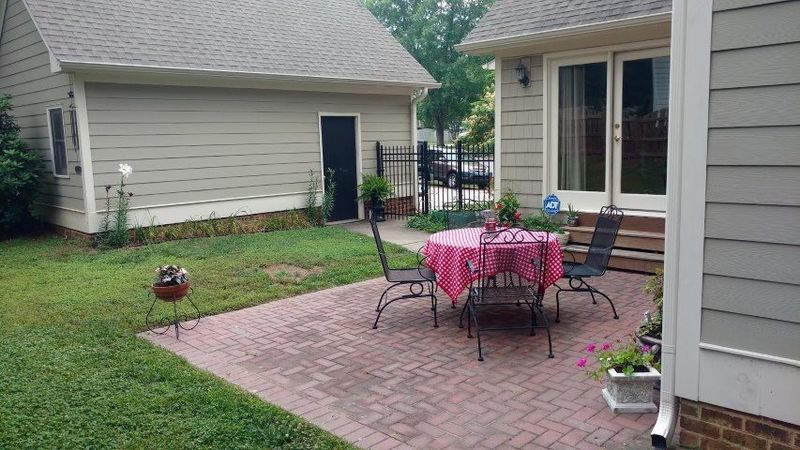 418 W Holding Ave, Wake Forest, NC 27587