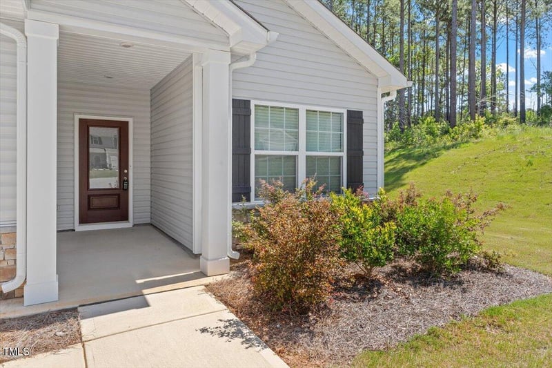 418 Ivy Bank Dr, Angier, NC 27501