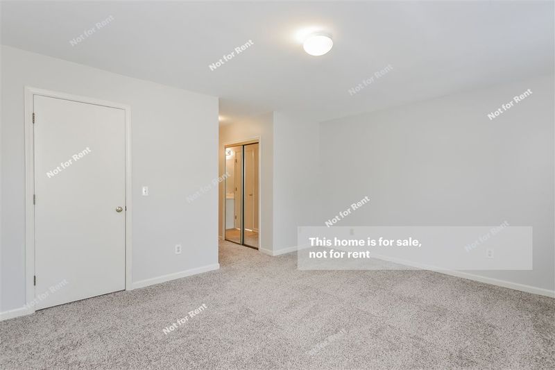 418 James St, Apex, NC 27502