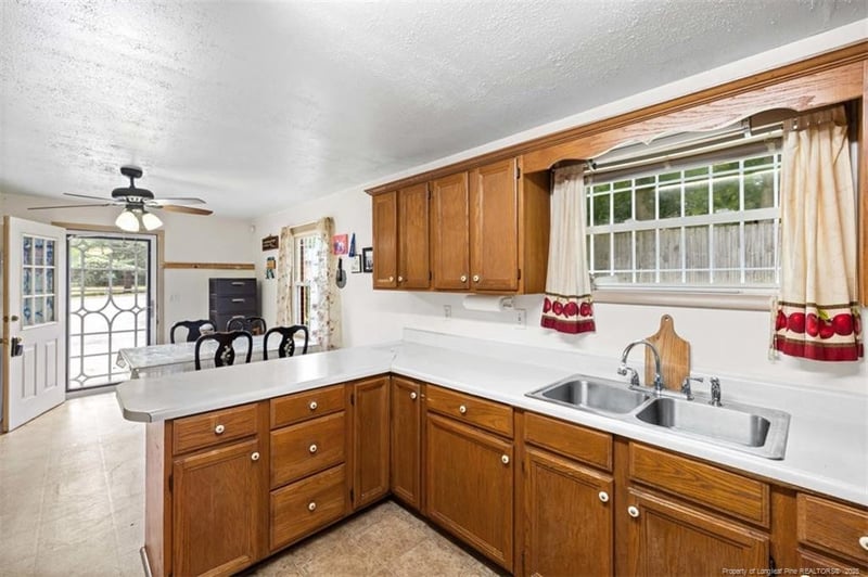 418 Jefferson Dr, Fayetteville, NC 28304