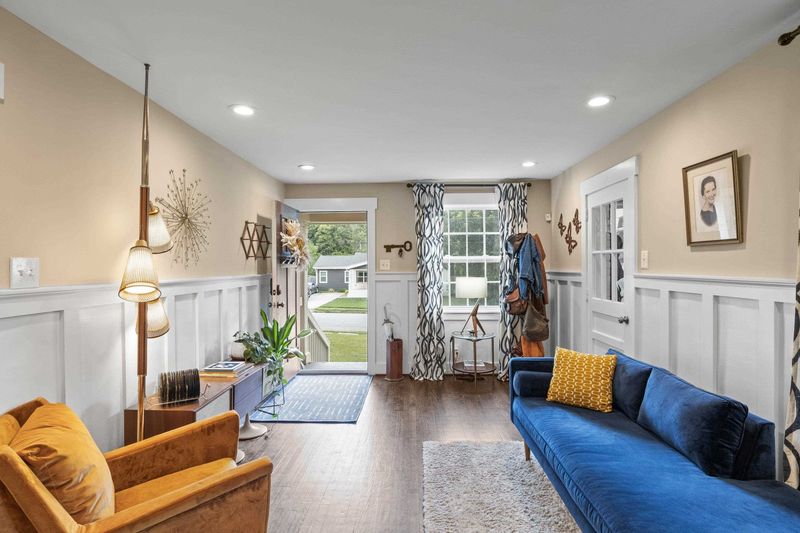 418 N King Charles Rd, Raleigh, NC 27610