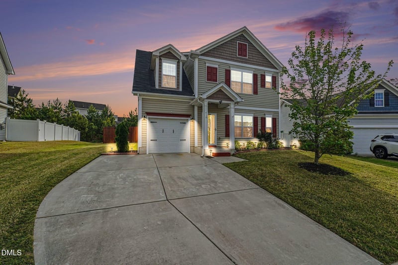 418 Lakemont Dr, Clayton, NC 27520