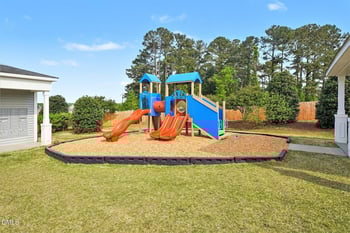 418 Lakemont Dr, Clayton, NC 27520