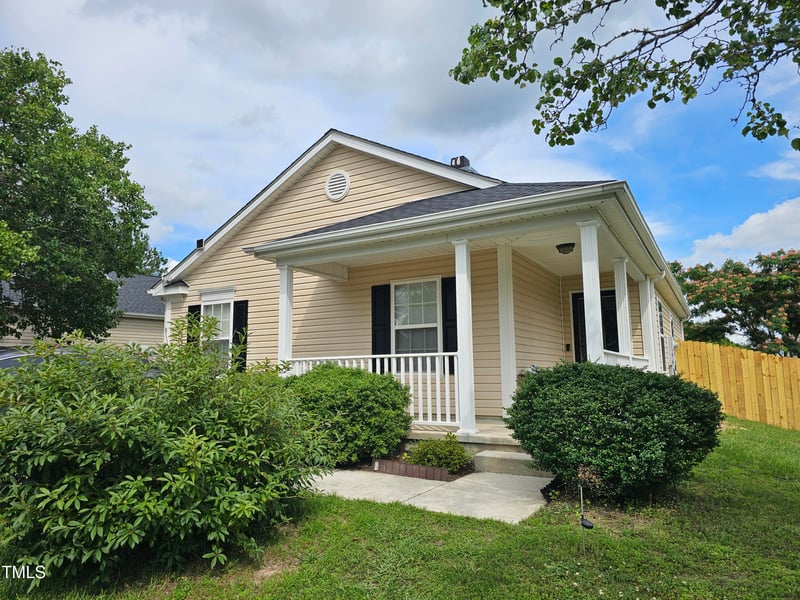 418 Lodestone Dr, Durham, NC 27703