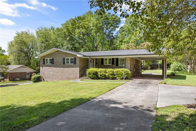 418 Neese Dr, Burlington, NC 27215