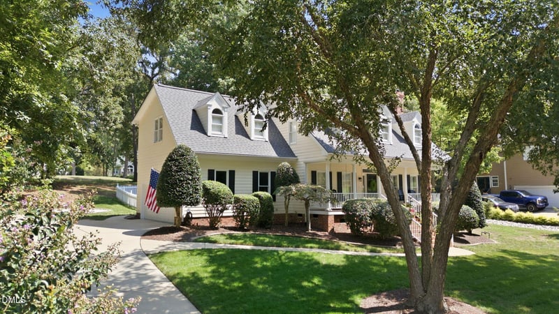 418 Neuse Ridge Dr, Clayton, NC 27527