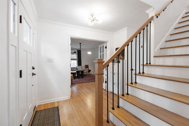 418 Overland Dr, Chapel Hill, NC 27517