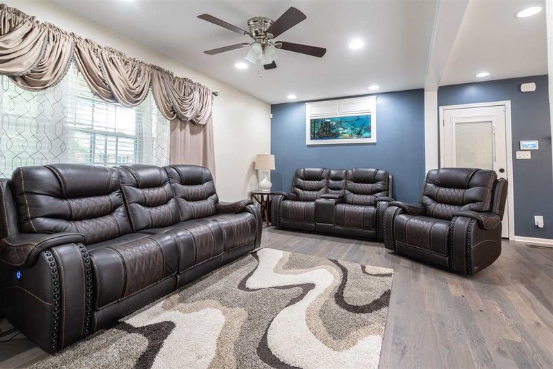418 Princess Anne Dr, Durham, NC 27703