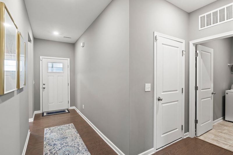 418 Summer Ranch Dr, Fuquay Varina, NC 27526