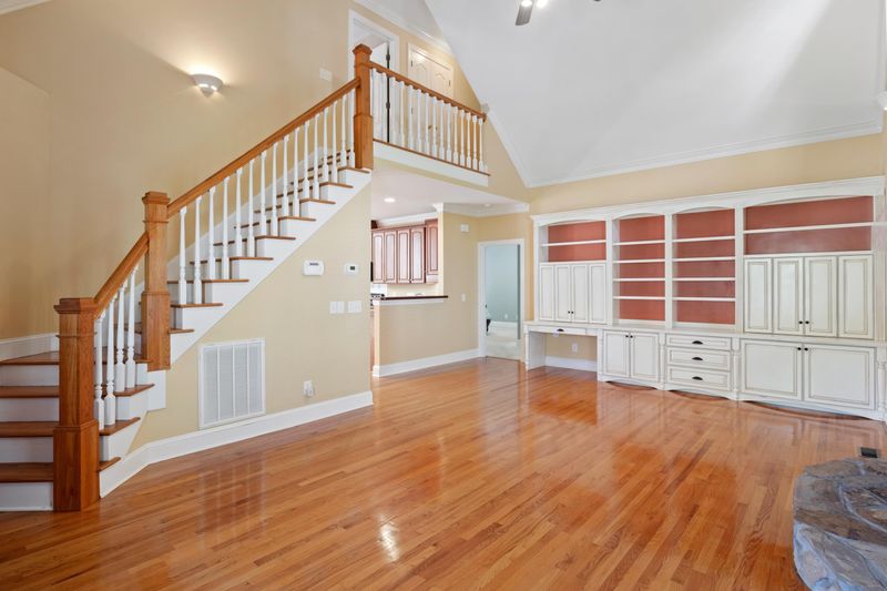 418 Summers Walk Cir, Garner, NC 27529