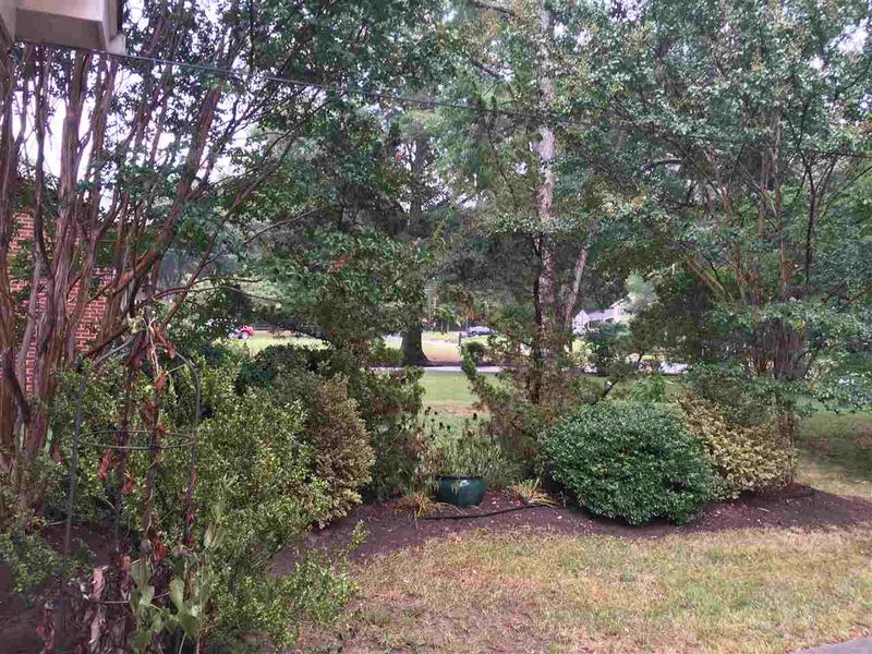 418 Valley Dr, Durham, NC 27704