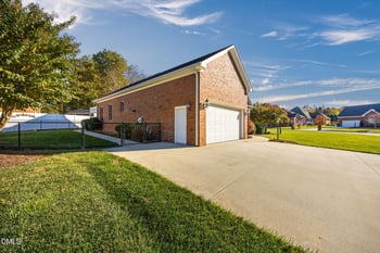 418 Westhampton Dr, Burlington, NC 27215