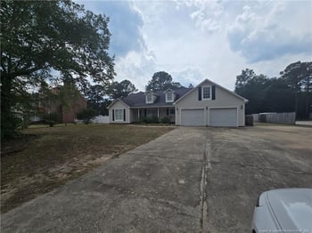 4182 Owls Head Rd, Fayetteville, NC 28306