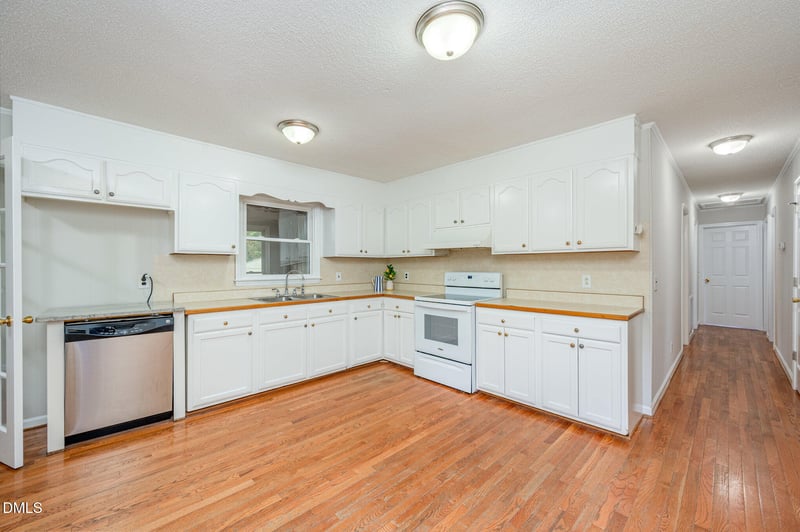 419 Allen Rd, Wake Forest, NC 27587