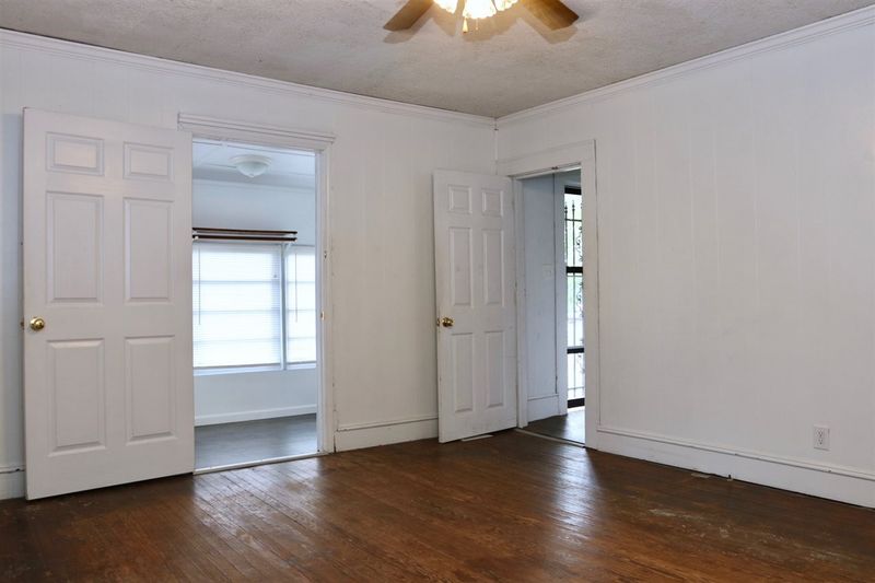 419 Apple St, Burlington, NC 27215