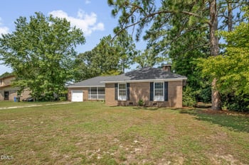 419 Dunmore Rd, Fayetteville, NC 28303