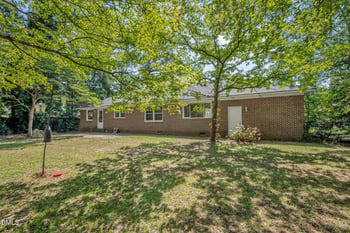 419 Dunmore Rd, Fayetteville, NC 28303