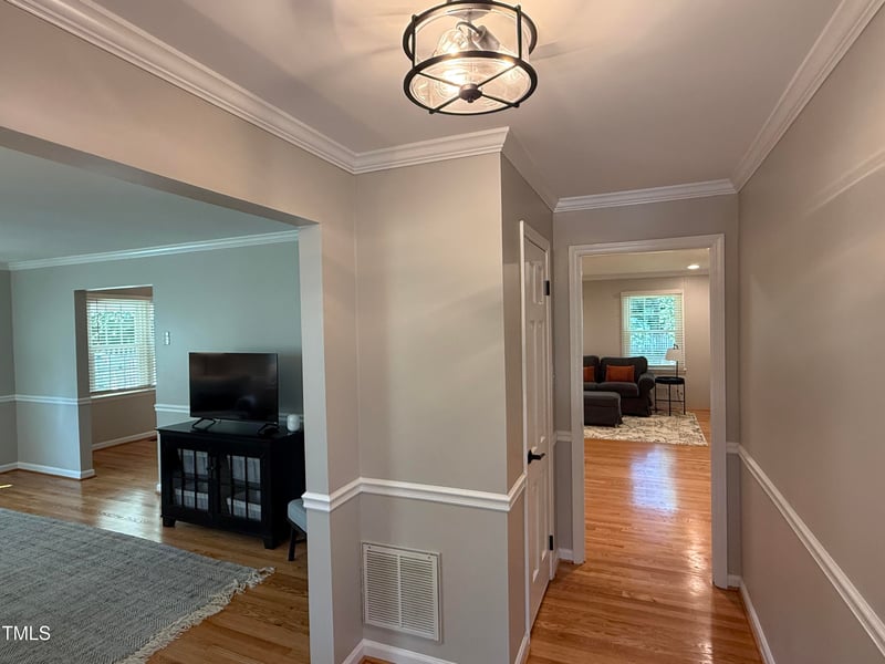 419 Emerson Dr, Raleigh, NC 27609