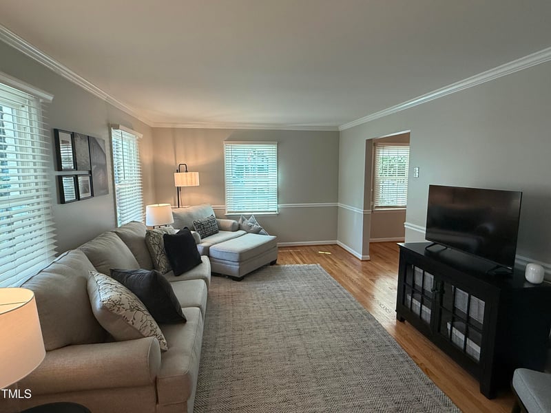 419 Emerson Dr, Raleigh, NC 27609