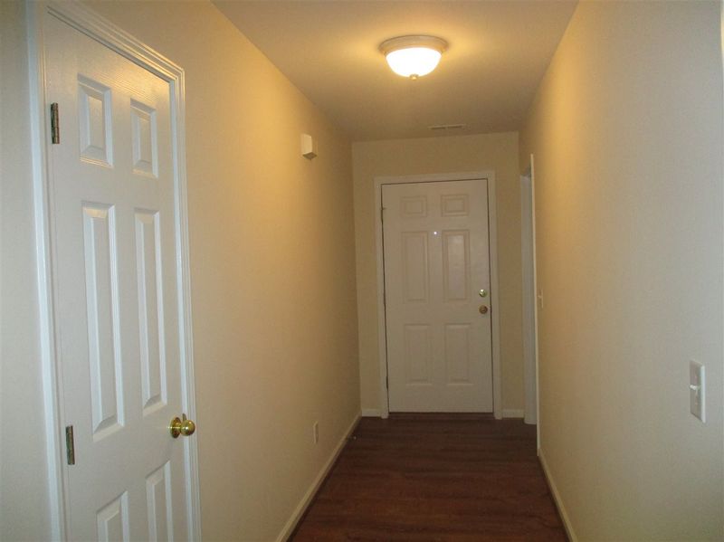 419 Fernway Dr, Burlington, NC 27217