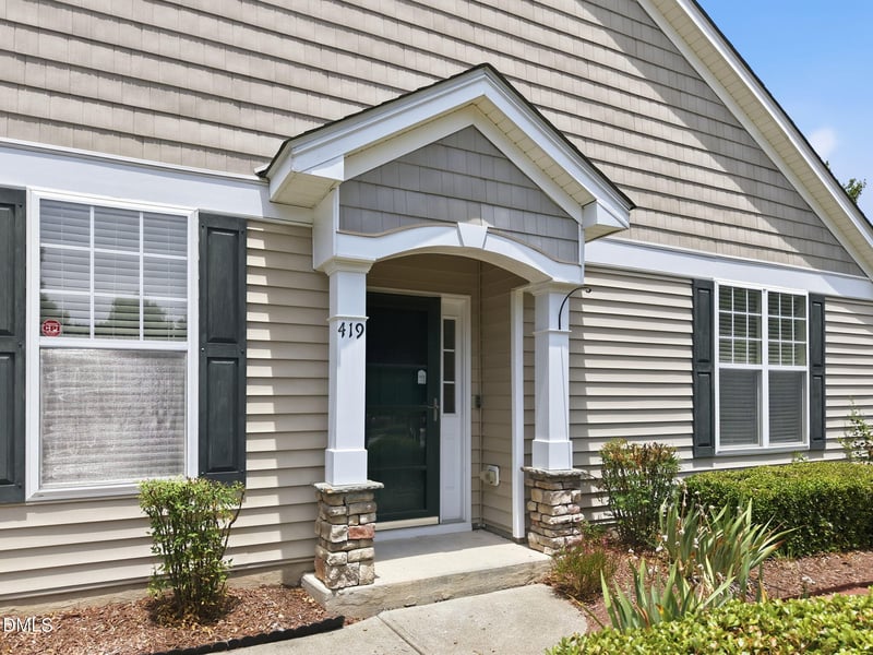 419 Hilltop View St, Cary, NC 27513