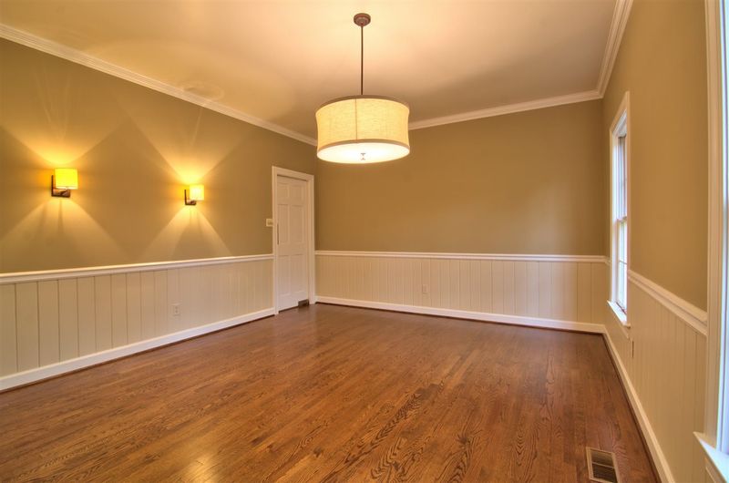 419 Lakeshore Ln, Chapel Hill, NC 27514
