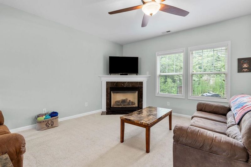 419 Mourning Dove Ct, Mebane, NC 27302