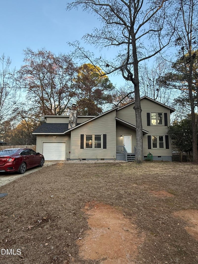 419 Offing Dr, Fayetteville, NC 28314