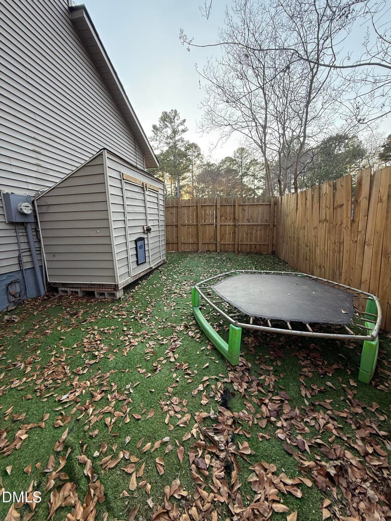 419 Offing Dr, Fayetteville, NC 28314