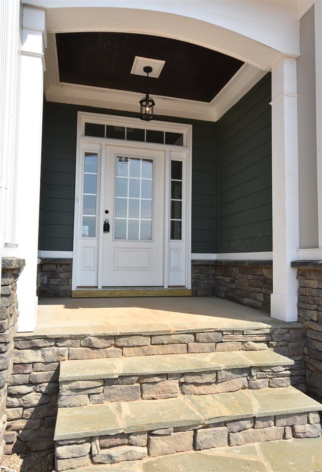 42 Arrezzo Dr, Clayton, NC 27527