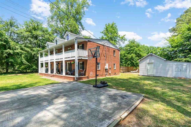 42 Holland Dr, Smithfield, NC 27577