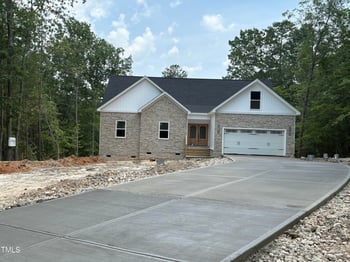 42 Ponchartrain St, Fuquay Varina, NC 27526