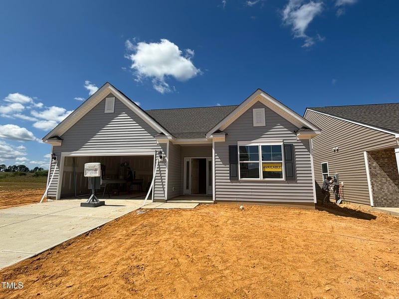 42 Quilting Dr, Benson, NC 27504