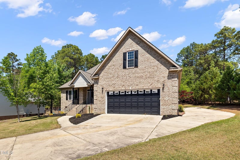 42 Racquet Ct, Sanford, NC 27332