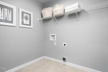 42 Saintsbury Dr, Fuquay Varina, NC 27526