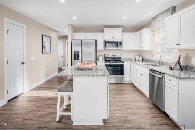 42 Saintsbury Dr, Fuquay Varina, NC 27526