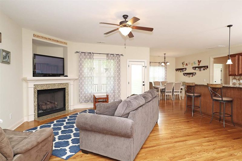 42 Scarlet Oak Rn, Clayton, NC 27520