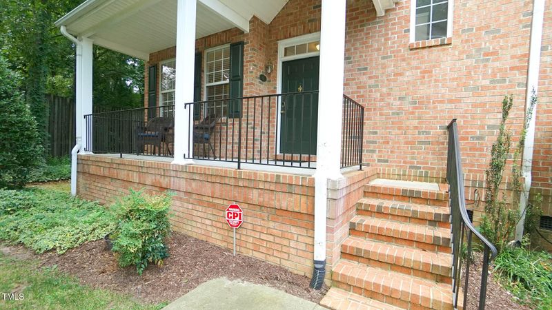 42 Scottish Ln, Durham, NC 27707