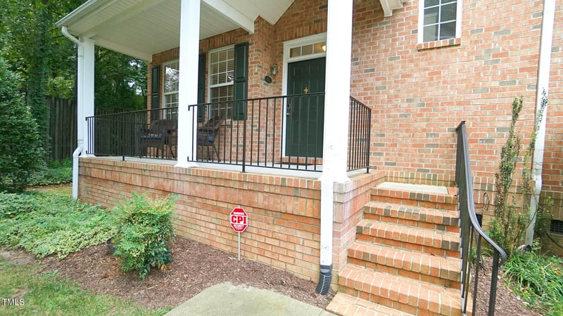42 Scottish Ln, Durham, NC 27707