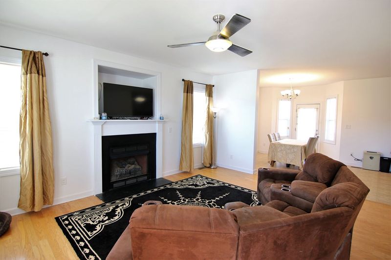 42 Straight St, Angier, NC 27501