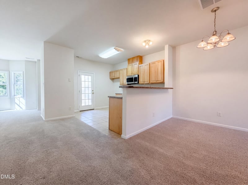 42 Sunnyview Ln, Clayton, NC 27520